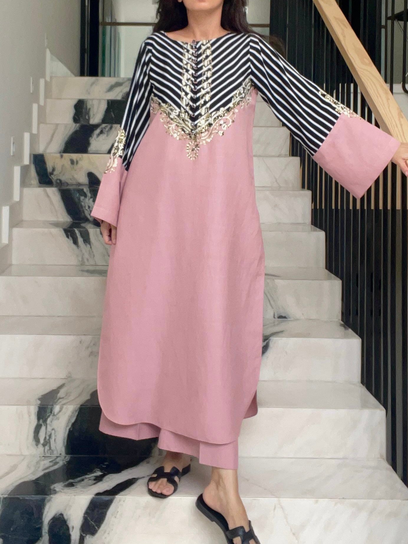 Blush Noir